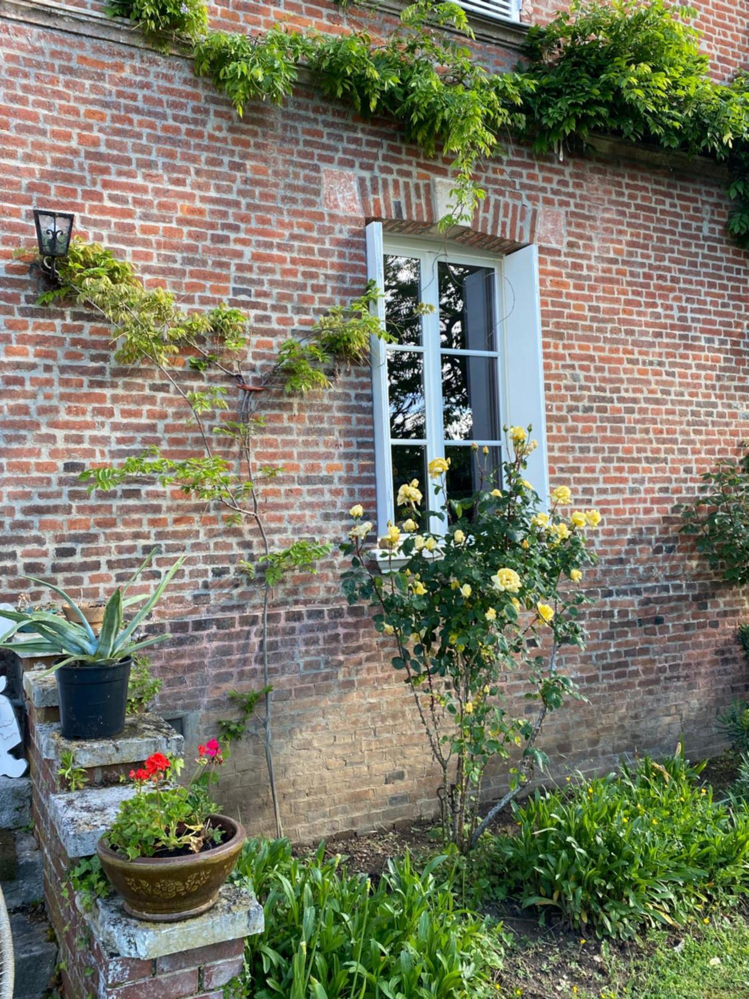 Maison 54 Bernay  Exteriör bild
